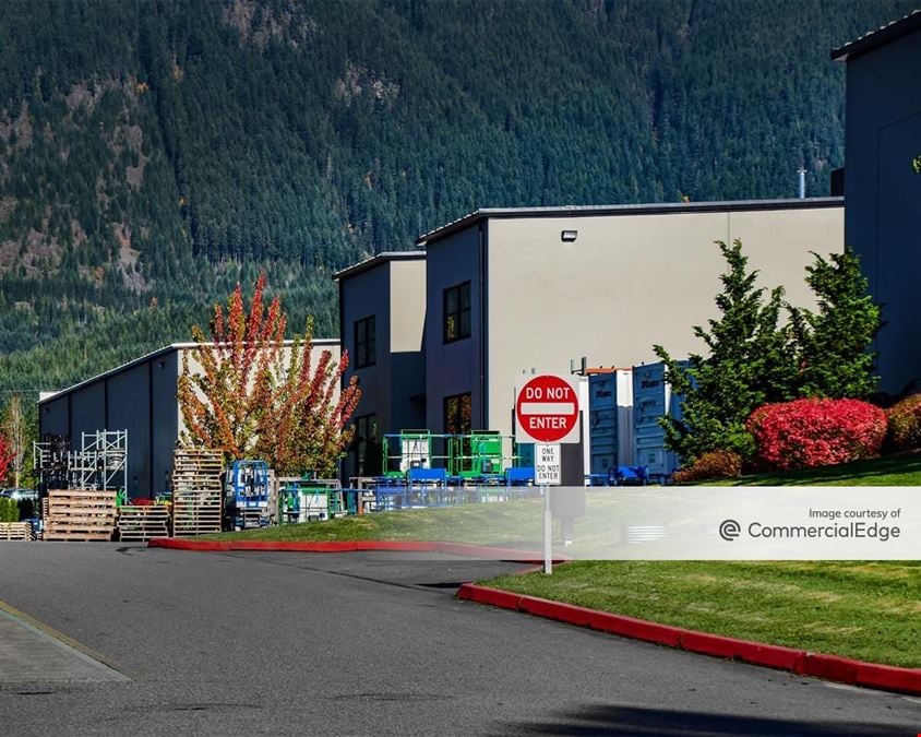 47000 & 47020 SE 144th Street