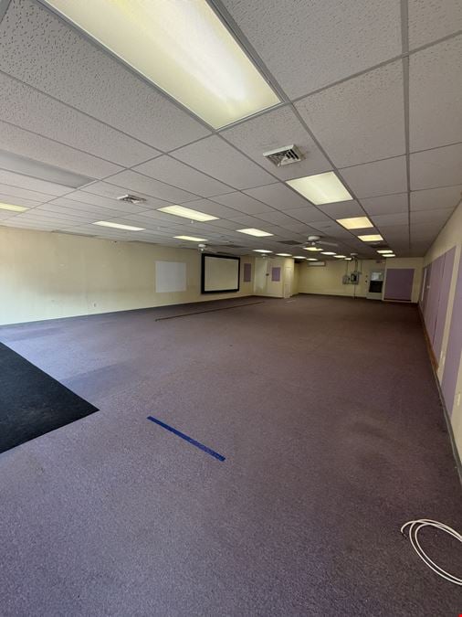 133 Loudon Rd