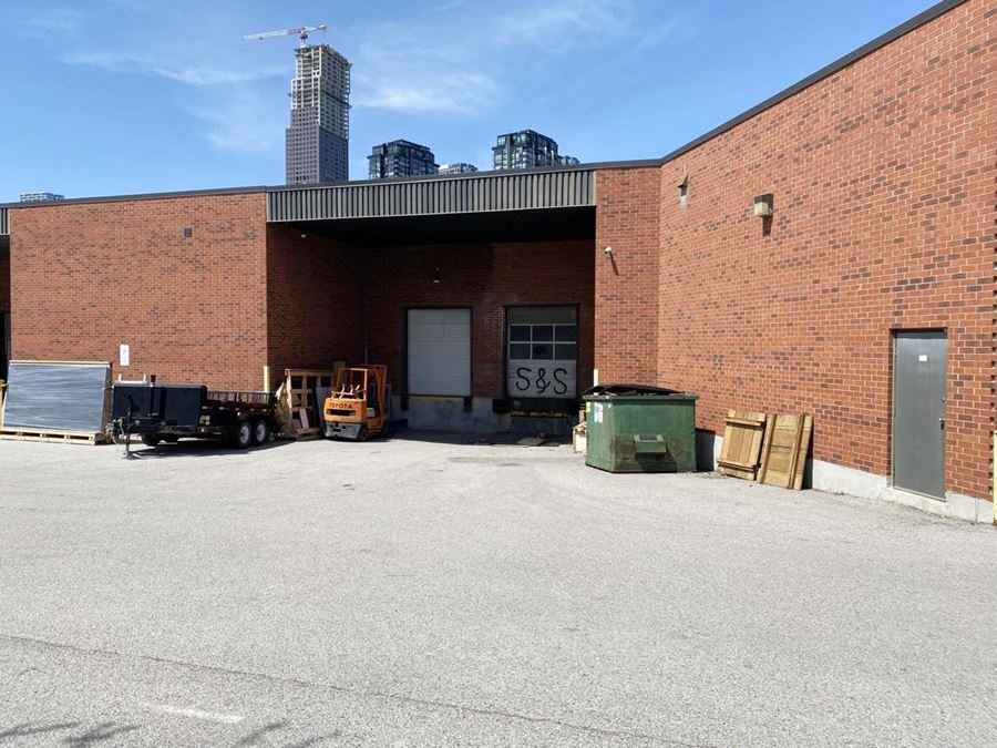 176 Creditstone Road, Unit 10
