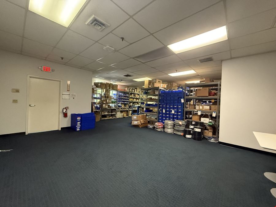 24,940 SF Industrial Space