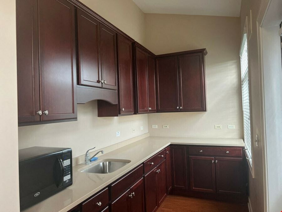 903 Fox Glen Ct.