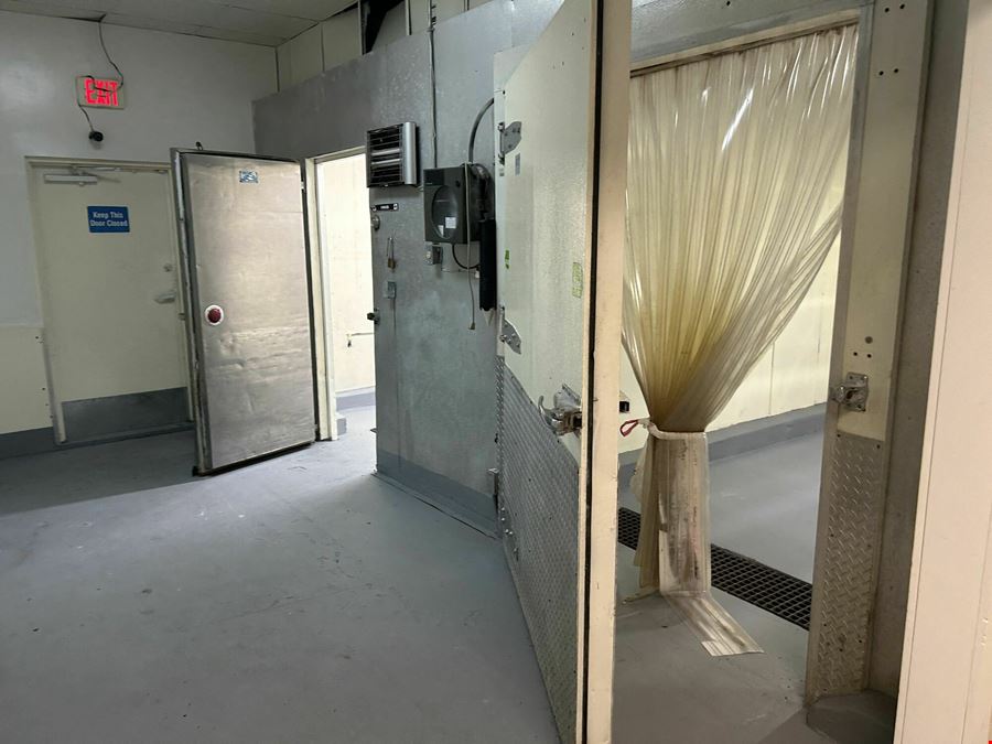 Net-Leased Corporate-Backed Distribution Facility