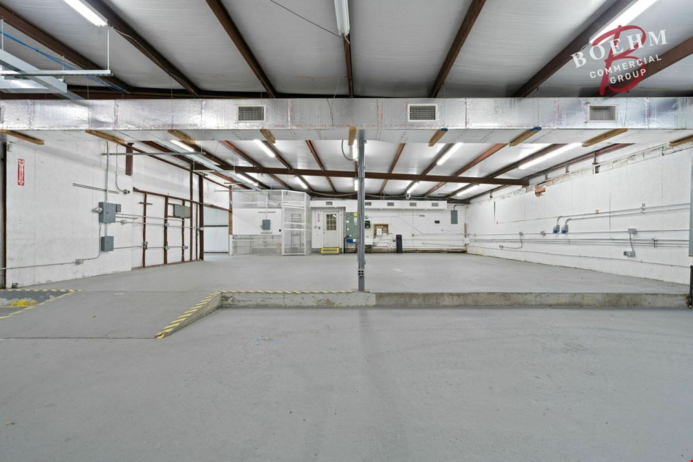 5500 - 14,600 SF Flex Space For Lease in Boerne Texas