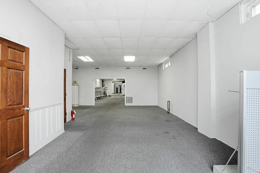 423 N Main St