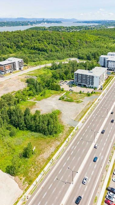 1355 boulevard Guillaume-Couture G6W0S3 — Lévis