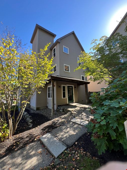 102 Kent Pl