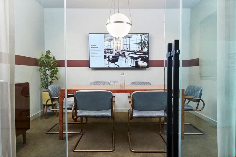 Bond Collective - Greenpoint