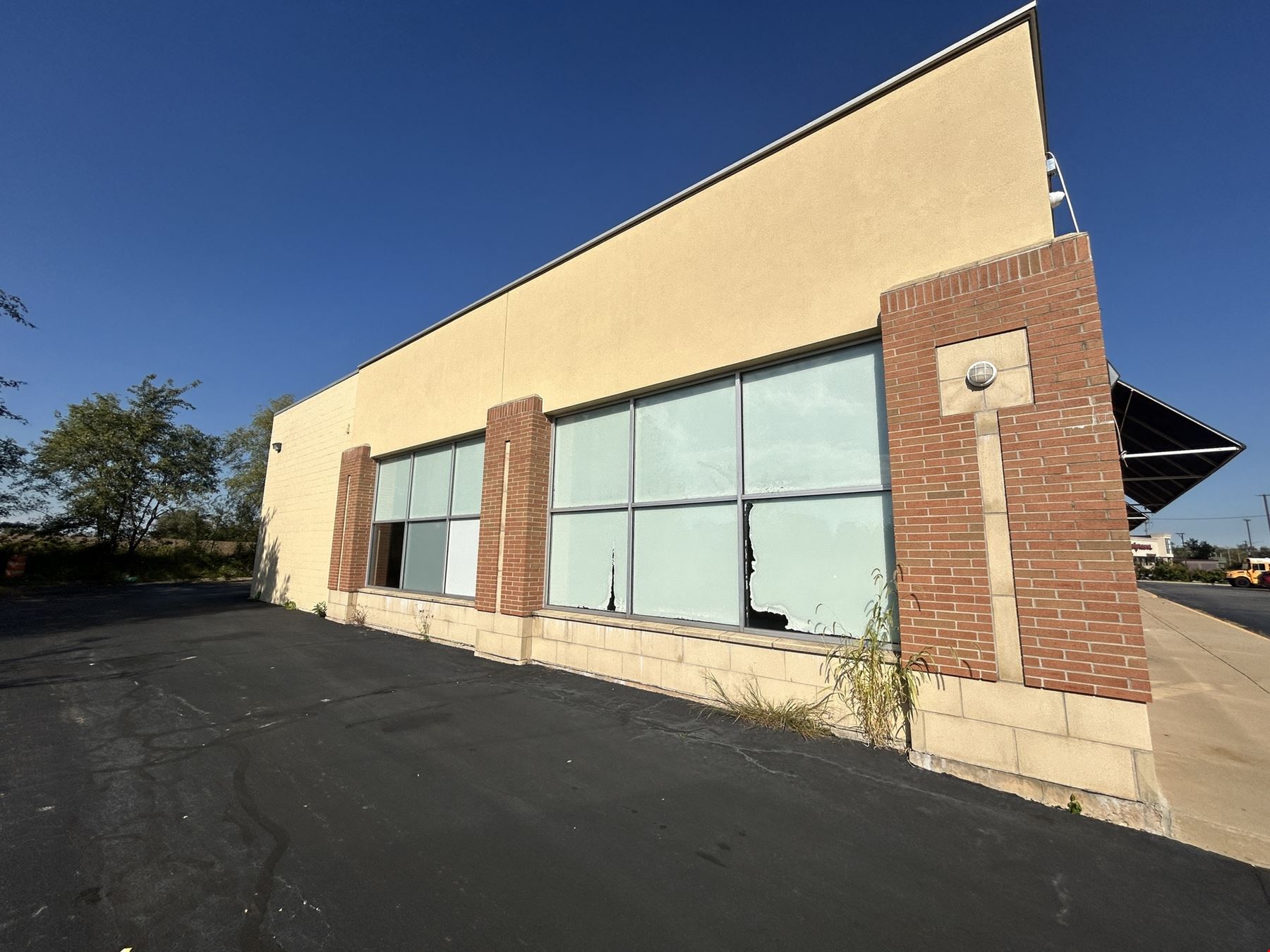 2591 Sauk Trail