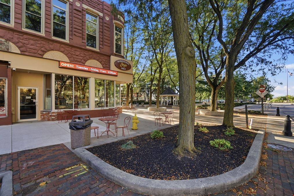 124 N Main St