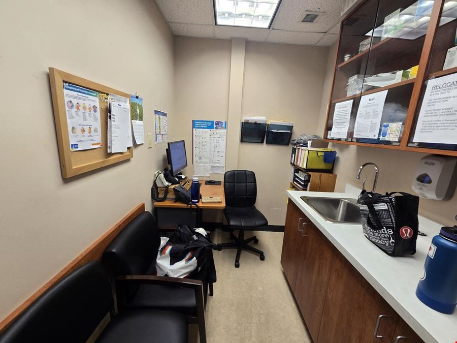 Bearspaw Plaza: Medical Office Space