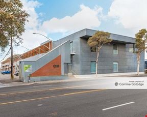 1520-1528 Cloverfield Blvd.