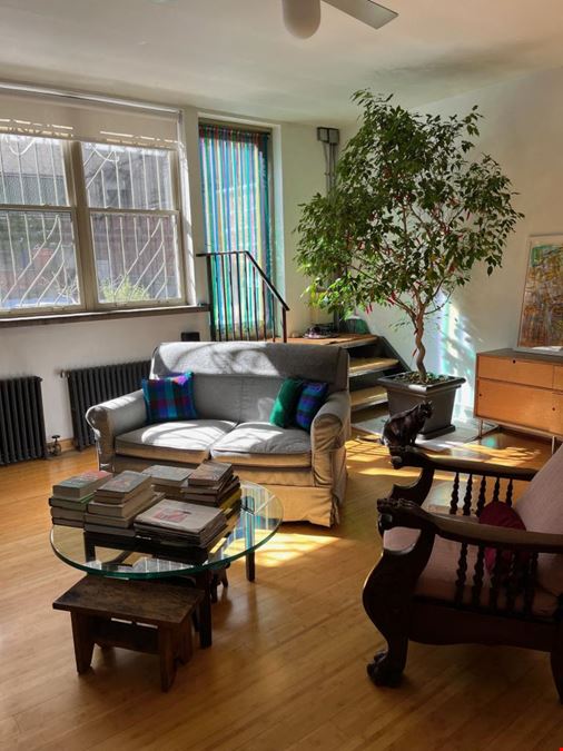 402 W 40th St