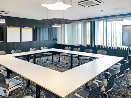Preview of Office space for Rent at 750 North Palm Canyon Drive