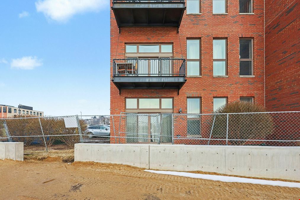 801 Monroe Ave NW STE 105