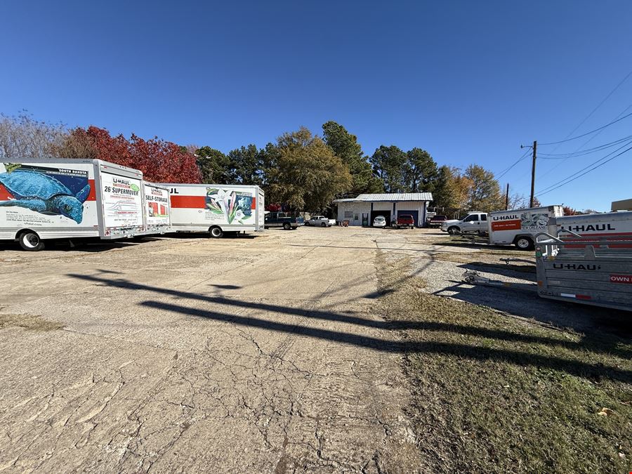 3718 Troup Hwy