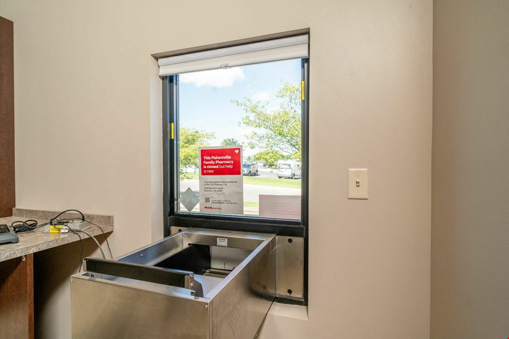 OFFICE CONDO AVAILABLE IN MYERS CORNER OFFICE COMPLEX