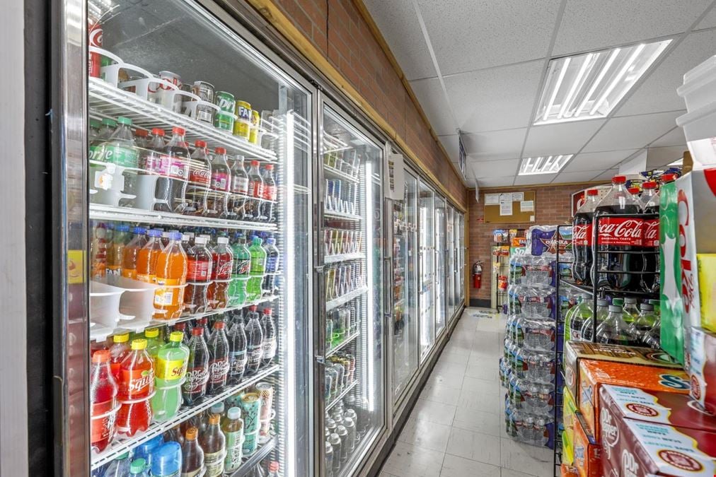 1,260 SF Convenience Store for Sale