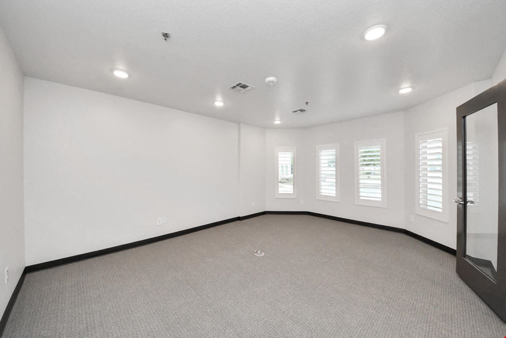 Premier Sugar Land Owner-User Office Condo
