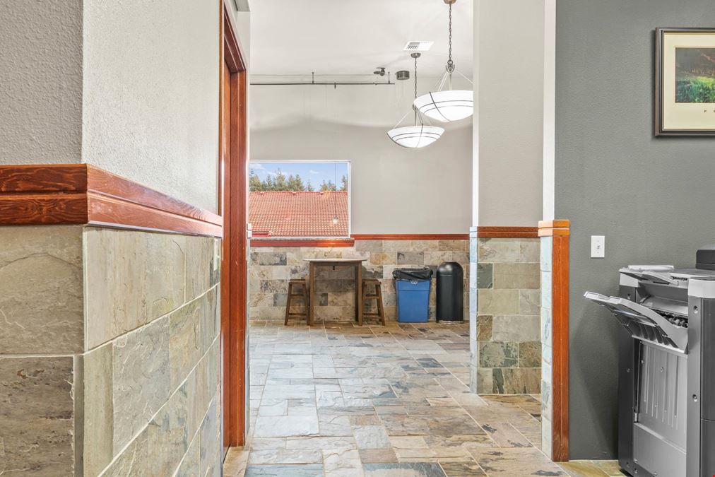 SilverRock Executive Suites