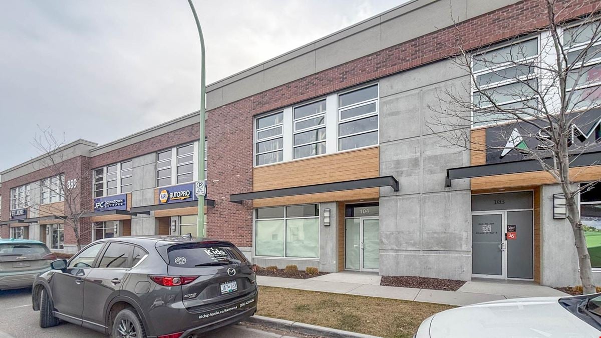 In-line industrial unit in the Clement Business Park with frontage along Vaughan Ave.