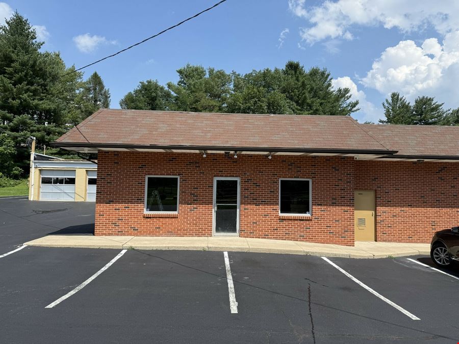 Minnies Square - In-line Retail Suite Available for Lease