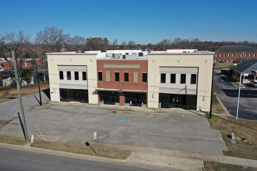8,200+ Retail/Office Space near Downtown