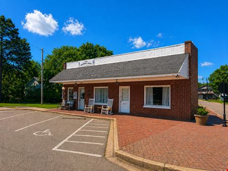 Preview of Retail space for Sale at 6245 Chester St