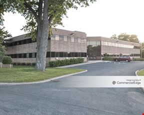 8085 Wayzata Blvd.
