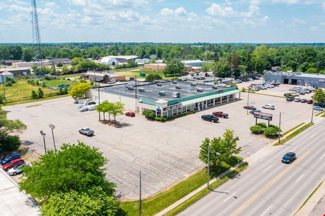 Preview of Retail space for Rent at 417 W Genesee
