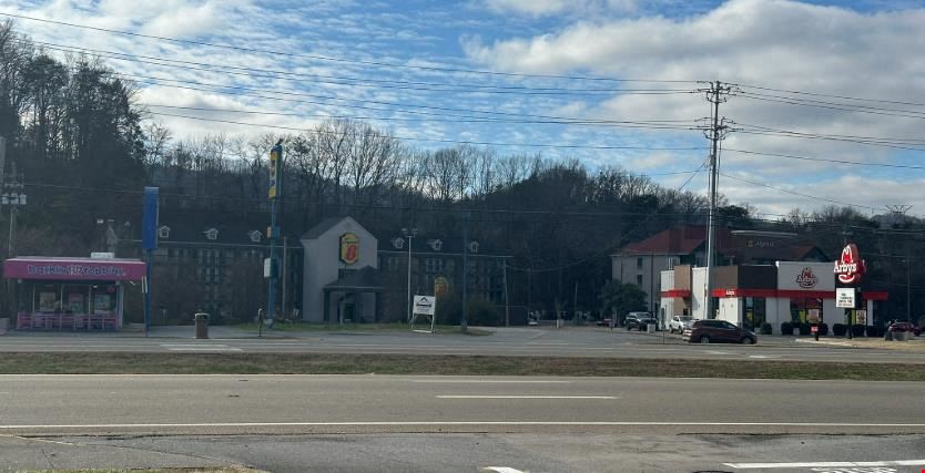 South Parkway Pigeon Forge Ground Lease Opportunity