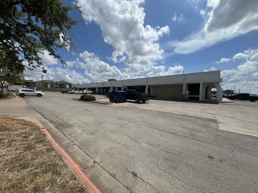 14611 Burnet Rd