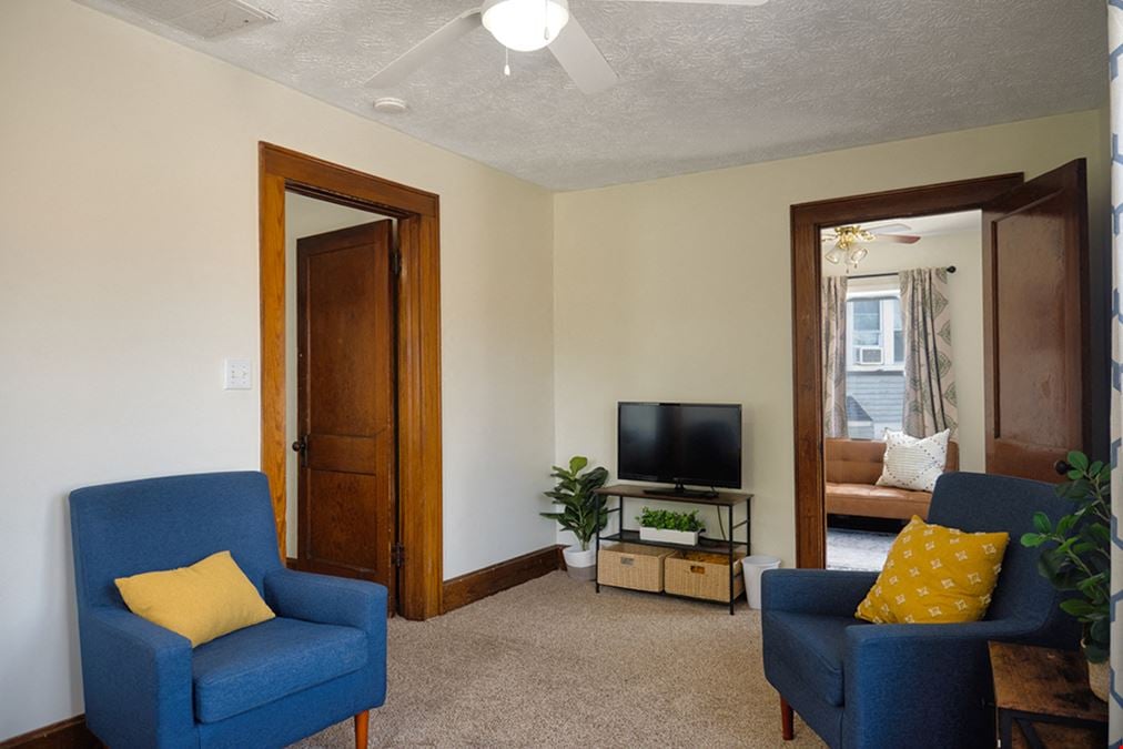 5708 Grand Central Ave