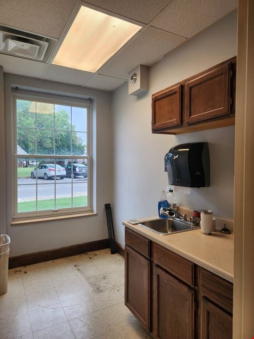 East Cottage at Gillis Campus | Flexible Program Space