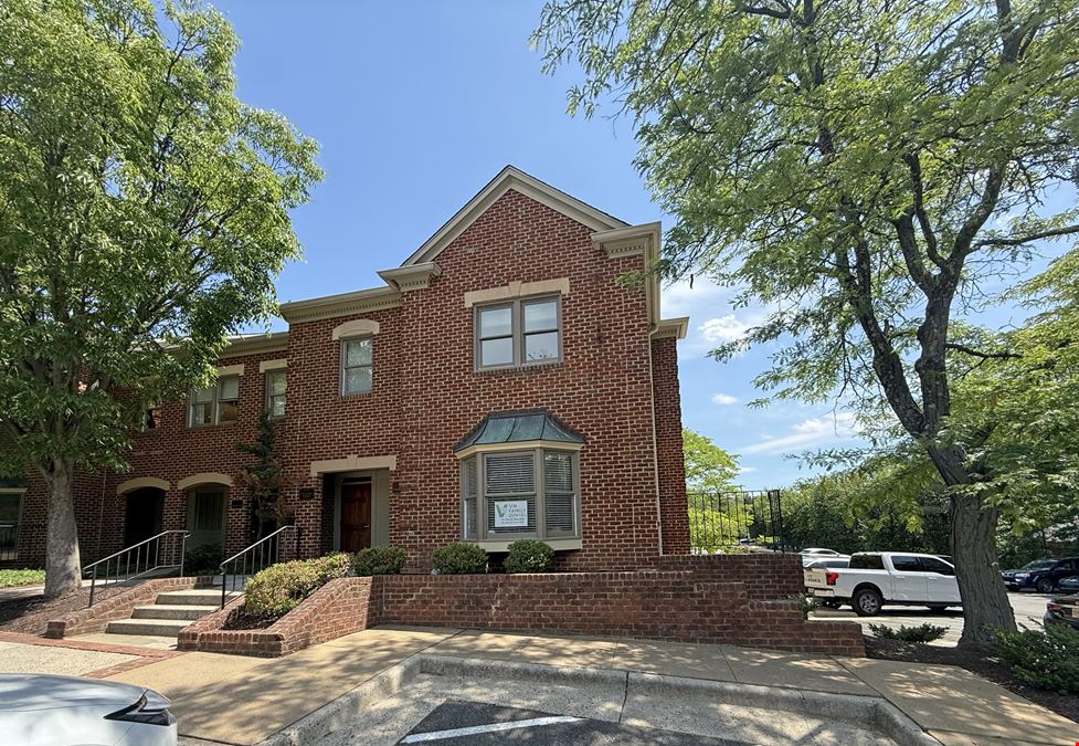 4200 Evergreen Lane, Units 334-335