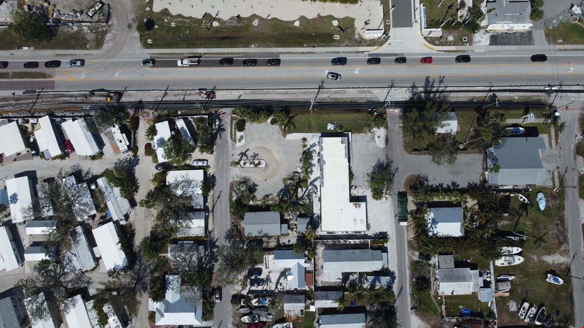 Bradenton Commercial Building