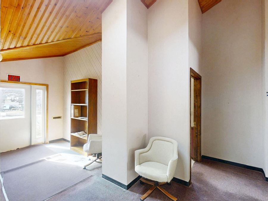 1438 W. 38th Street
