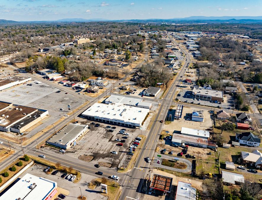 Talladega Plaza | Two Suites Available, ±9,274 Total SF