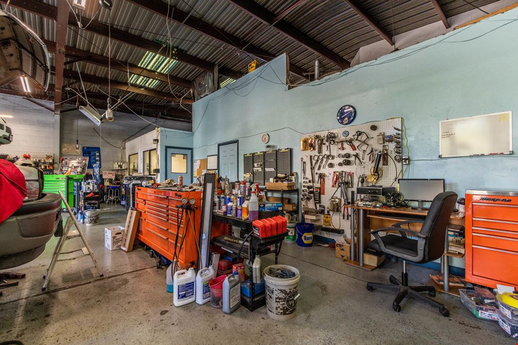 ±3,335 SF Automotive Building in Atascadero, CA