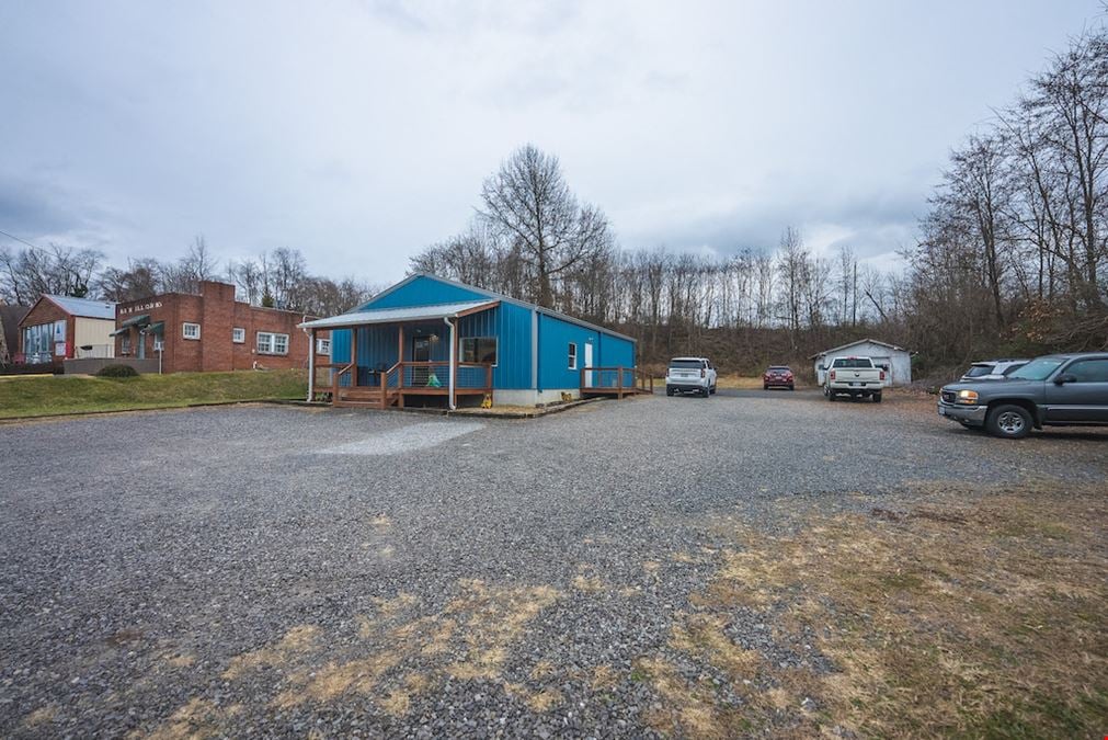 Commercial Building in Abingdon, VA for Sale