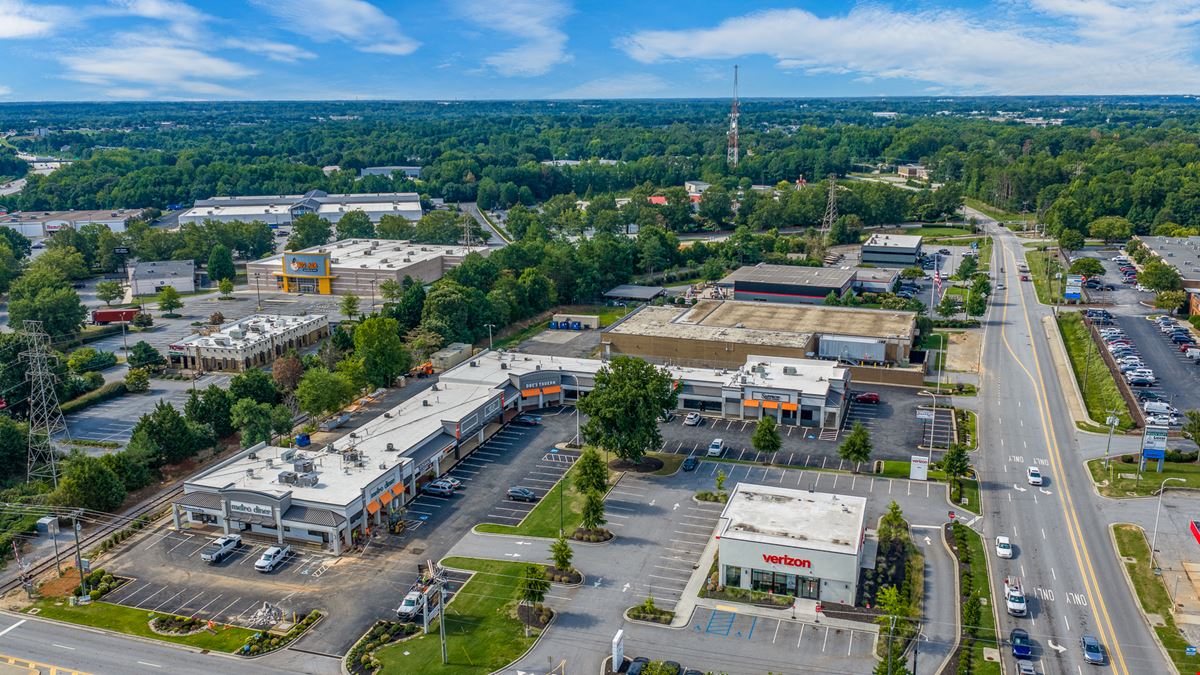 Woodruff Gallery Shopping Center