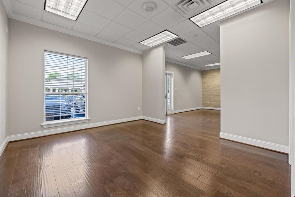 East Brainerd Office Suite 7 Private Offices 