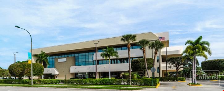 Boutique owner-user office building with oversized balconies and garage parking in North Palm Beach, FL
