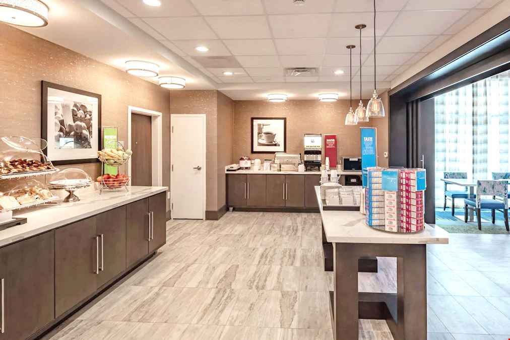 Hampton Inn & Suites Dallas/Plano Central