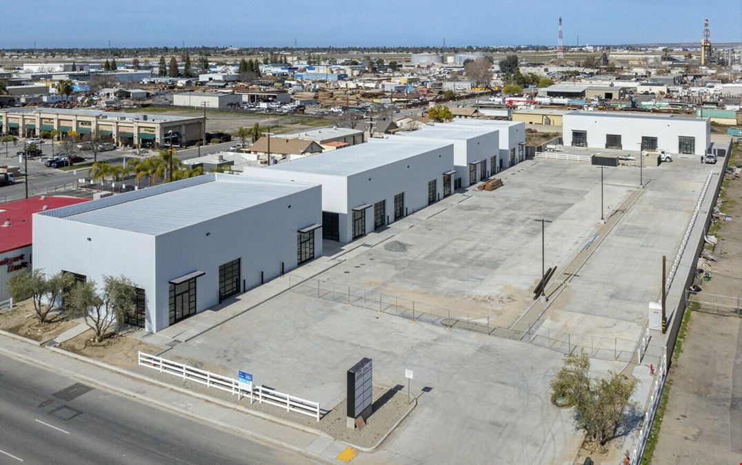 4068 ROSEDALE HWY, SUITE 100 & 200 |