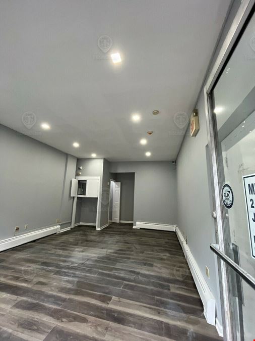 400 SF | 341 Central Ave | Newly Renovated Vented Retail Space for Lease