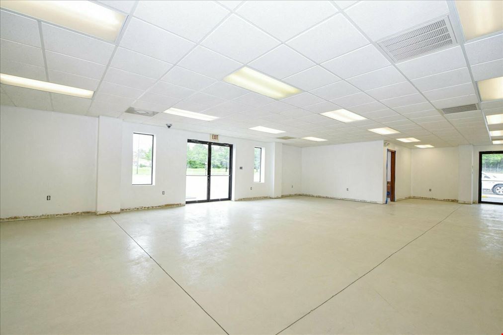 FOR LEASE
