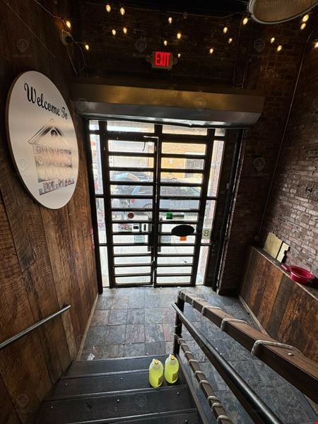 Preview of commercial space at 1612 Madison St