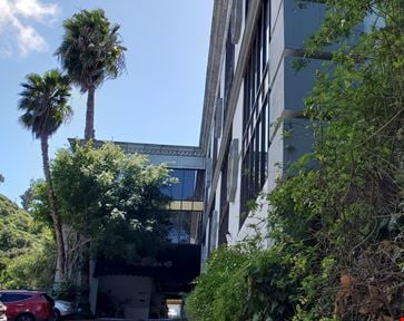 2801 Camino Del Rio South