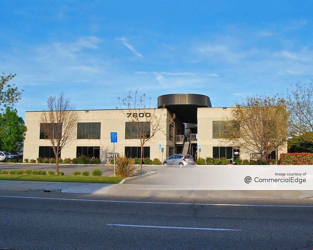 Woodward Business Park - 377, 401-423 West Fallbrook Avenue & 7600-7636 North Ingram Avenue