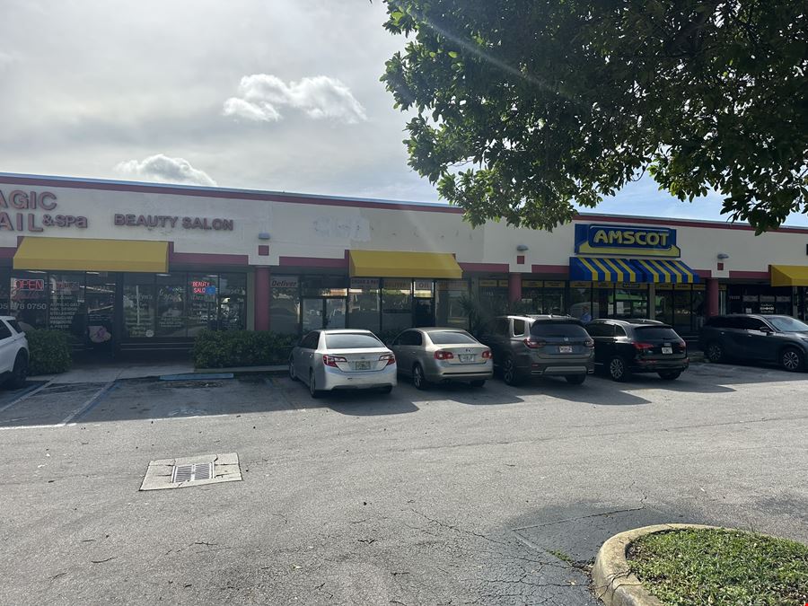 Restaurant Space on High-Traffic S Dixie Highway
